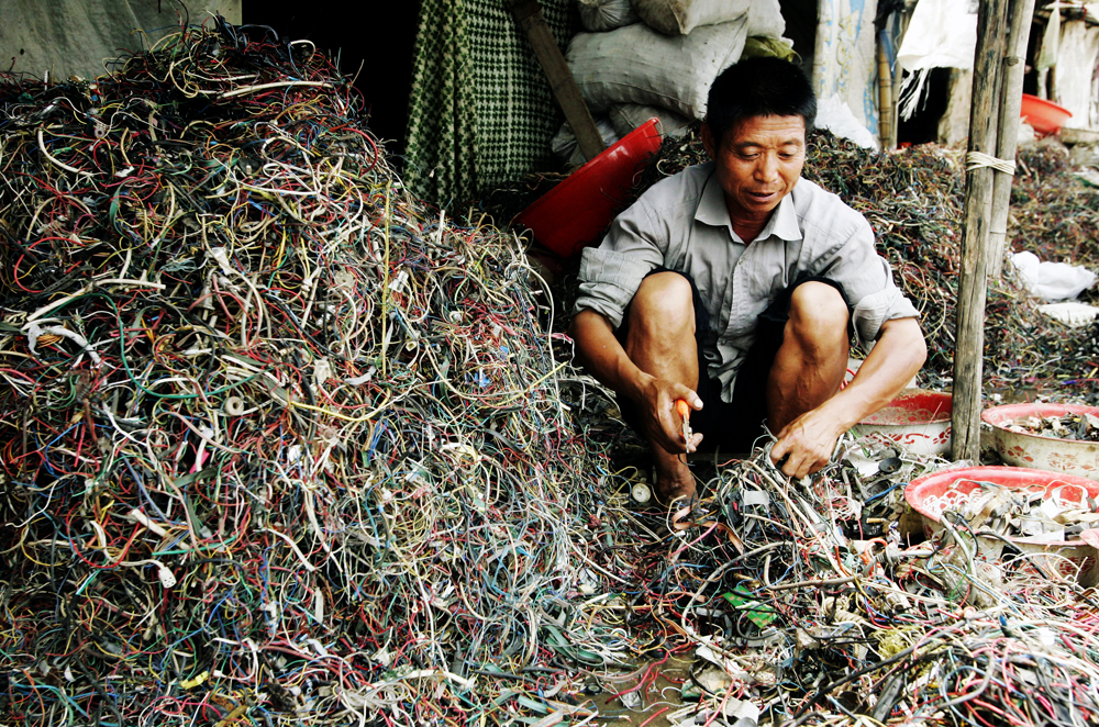 Dangers of electronic waste