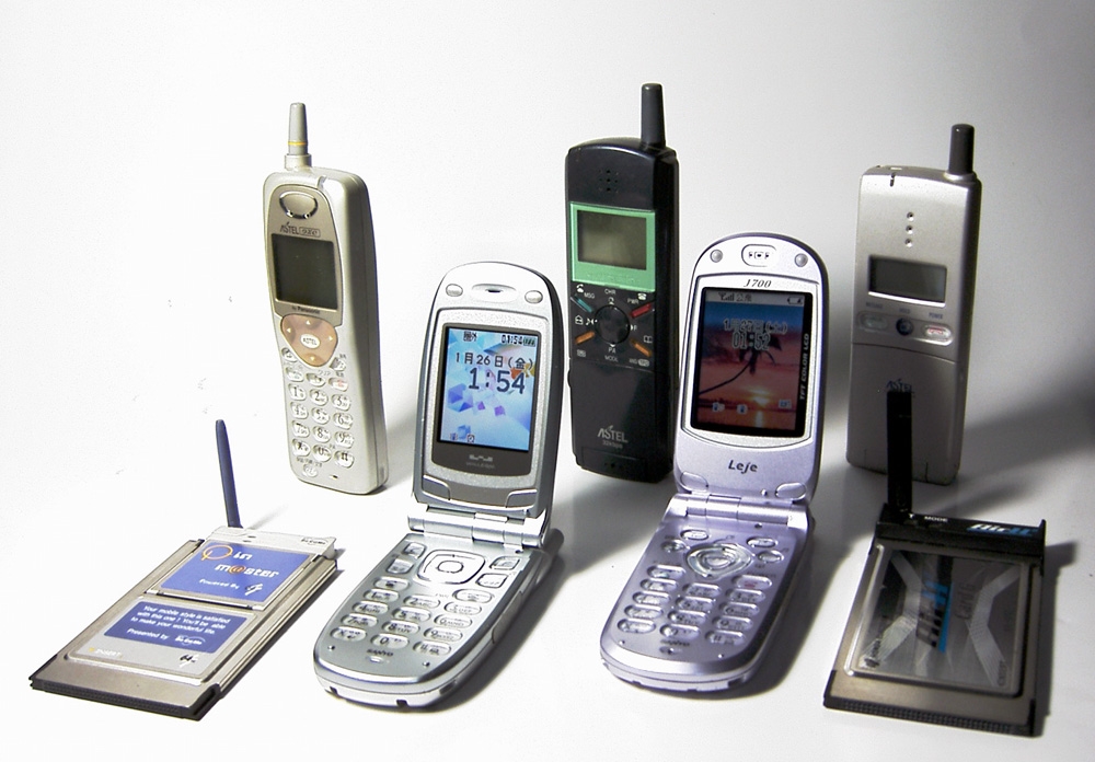 Pre smartphone mobile phones